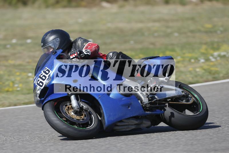 /36 08.08.2026  Pluess Motosport ADR/Freies Fahren/666